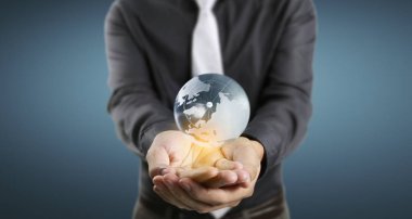 Küre , insan elinde toprak. Nasa tarafından sağlanan Dünya görüntüsü