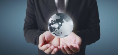 Dünya, insan elinde, gezegenimizi parıl parıl tutuyor. Dünya resmi Nasa tarafından sağlandı