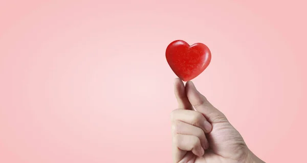 Mãos Segurar Coração Vermelho Saúde Coração Conceitos Doação — Fotografia de Stock