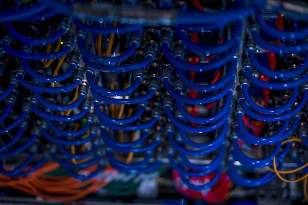 Hintergrundbild Von Blauen Drähten Die Blade Server Schrank Eines Supercomputers — Stockfoto