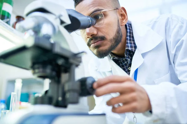 Portrait Young Middle Eastern Scientist Looking Microscope While Working Medical — Stock Photo, Image