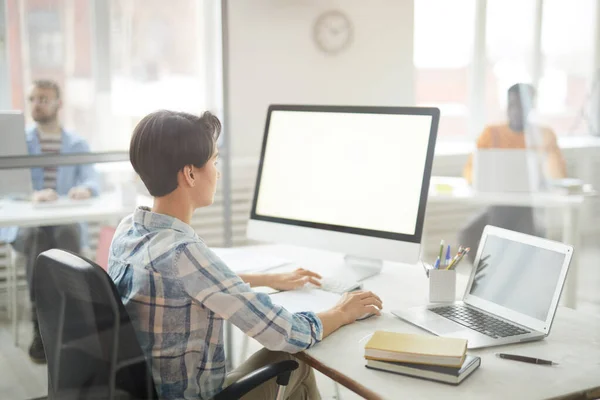 Side View Portrait Modern Young Woman Using Computer Office Focus — Stock Photo, Image