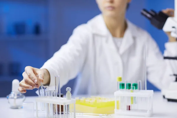 Close Unrecognizable Female Scientist Holding Test Tubes While Doing Research — Stock Photo, Image