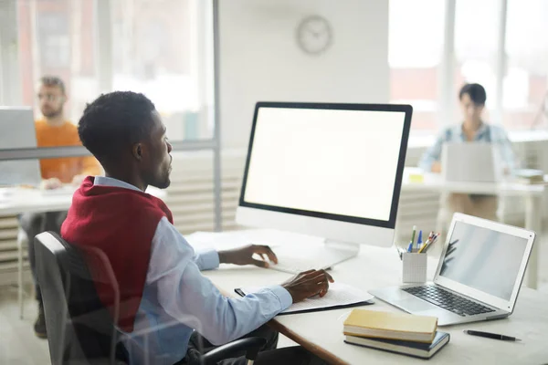 Back View Portrait Young African American Man Using Computer Office — Stock Photo, Image