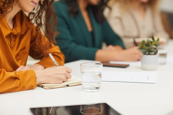 Horizontal Shot Three Unrecognizable Young Women Sitting Together Office Table — Stock Photo, Image