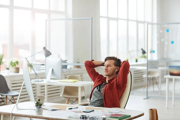 Portrait Handsome Adult Businessman Relaxing Workplace While Listening Music Wireless — 스톡 사진