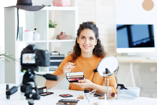 Horizontal Portrait Young Woman Holding Lipstick Recording Video Her Beauty — Stock Photo, Image