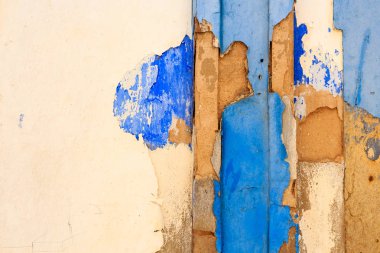 Beyaz ve mavi paintin dağılan ile Akdeniz ev cephe