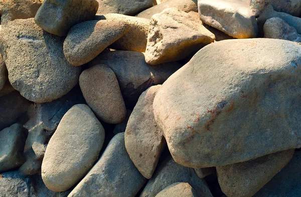 Серый фон из природного горного камня, концепция природных строительных материалов, крупный план — стоковое фото