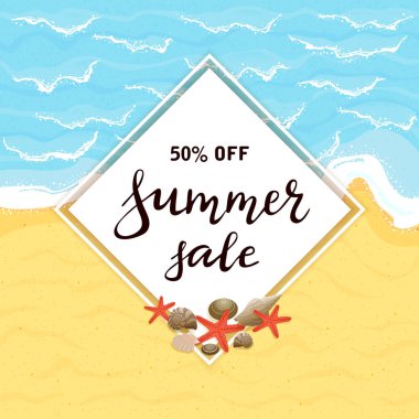 Beyaz kart kum plajındaki yaz Satılık yazı