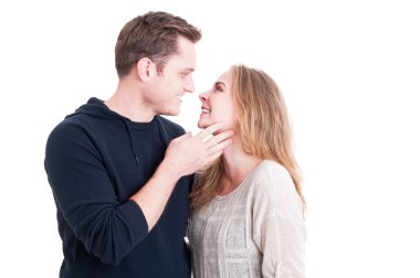 Güzel çift bakıyor ve birbirimize aşık olmayı seviyorum