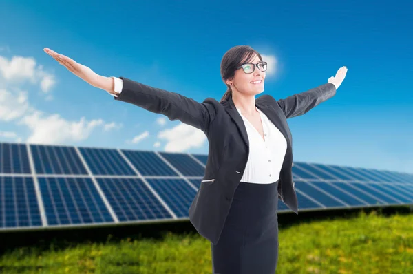 Beautiful female investor enjoying triumph — Stock Photo, Image