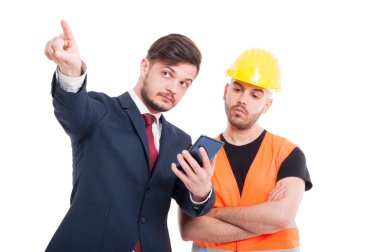 Çekici Yöneticisi ve mühendis