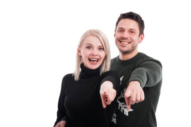 Mutlu aşıklar parmak sana işaret