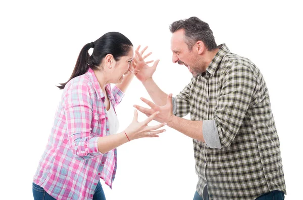 年轻夫妇争吵 — 图库照片