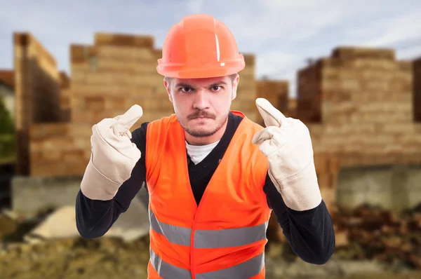 Dühös vagy dühös builder, ezzel sértve gesztus — Stock Fotó