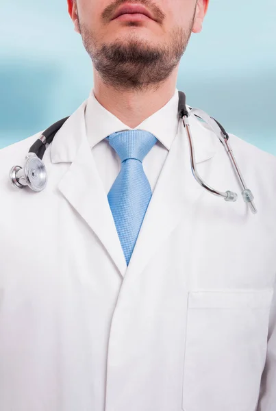 Porträtt av okänd manliga läkare i närbild — Stockfoto