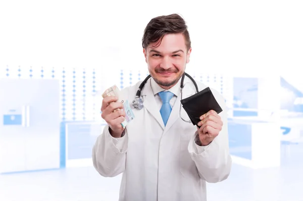 Mężczyzna kardiolog, ciesząc się jego sukces — Zdjęcie stockowe