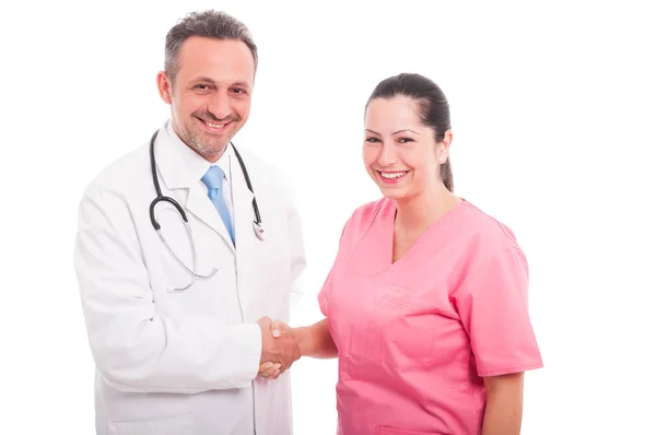 Deux médecins serrent la main pour un nouveau partenariat — Photo