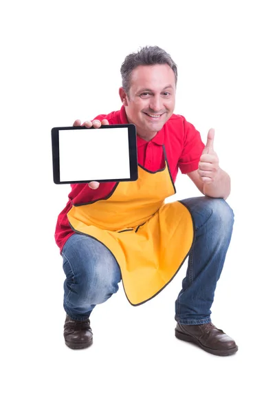 Sales assistant holding tablet in the store — Stock Photo, Image