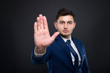 Çekici işadamı onun palm kadar yükselen 