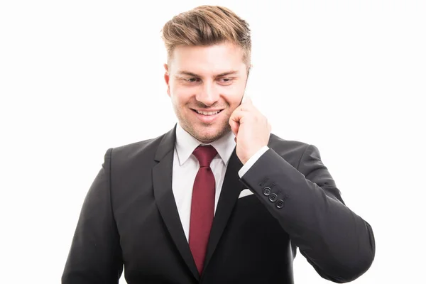 Retrato de homem de negócios falando no smartphone — Fotografia de Stock