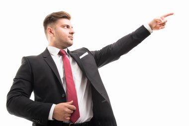 Yukarı dönük yakışıklı kurumsal iş adamı portresi