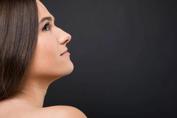 Perfil da mulher de beleza com pele saudável — Fotografia de Stock