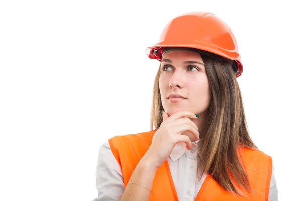 Retrato de mujer pensativa de construcción o ingeniero —  Fotos de Stock
