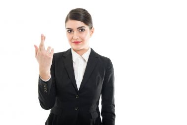 Güzel kadın uçuş görevlisi parmak cr tutan portresi