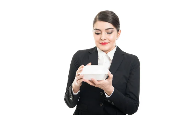 Portrait of beautiful stewardess holding lunch box — Stock Photo, Image