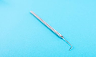 Mavi adam bir diş hekimliği araç