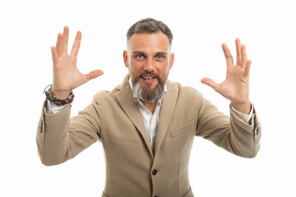 Retrato Hombre Guapo Con Elegante Casual Sosteniendo Las Manos Aisladas — Foto de Stock