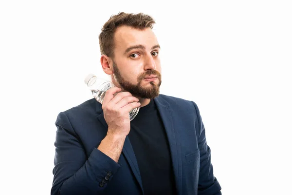 Affärsman Bär Smart Casual Kläder Kylning Med Flaska Vatten Isolerad — Stockfoto