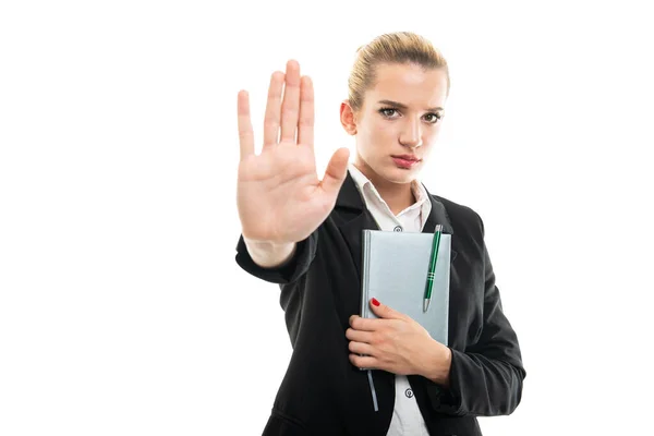 Jovem Gerente Assistente Segurando Agenda Mostrando Gesto Stop Isolado Fundo — Fotografia de Stock