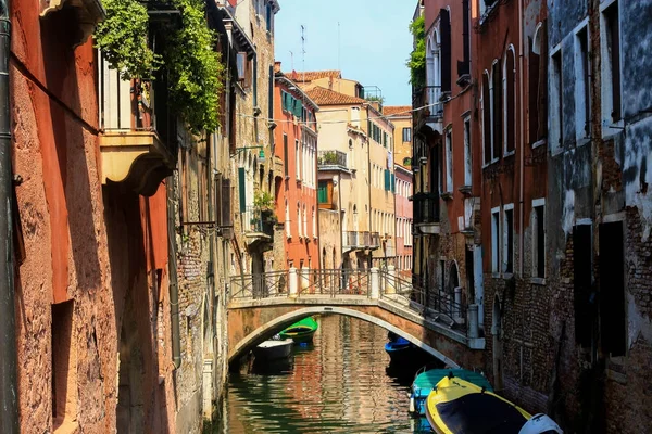 Ένα Κανάλι Στη Βενετία Ιταλία — Φωτογραφία Αρχείου