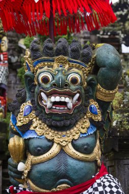 Bali dili Tanrı heykeli Merkezi Bali tapınak. Endonezya