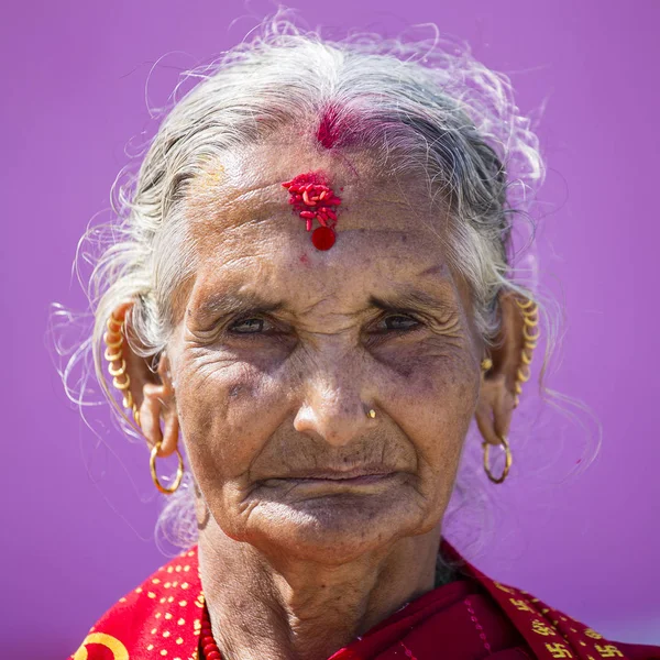 Portrait old women in traditional dress in street Kathmandu, Nepal — Stock Photo, Image