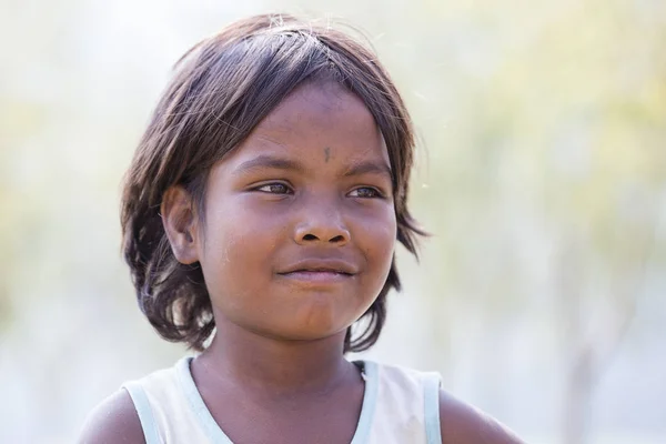 Portrait nepali child on the street in Himalayan village, Nepal — Stock Photo, Image