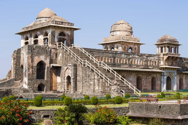 Jahaz ・ マハル、蒸し餃子、マディヤ ・ プラデーシュ州、インドの船の宮殿 — ストック写真