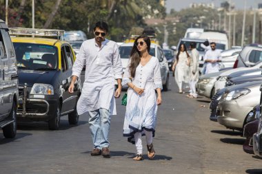 Mumbai, Hindistan pahalı bir alanda sokak sahne