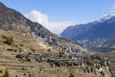 Geleneksel taş köy Manang kurmak. Dağlar içinde belgili tanımlık geçmiş. Annapurna alan, Himalaya, Nepal