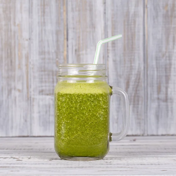 Smoothies from dill, celery and banana, close up — Stock Photo, Image