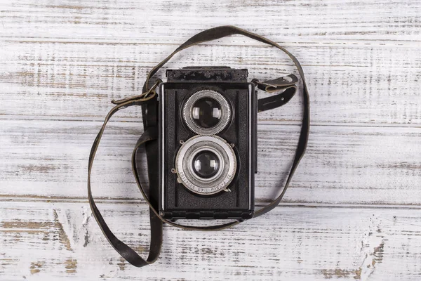 Πολύ παλιά φωτογραφική μηχανή εσωτερικη — Φωτογραφία Αρχείου