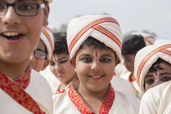 Portrait jeune garçon indien à New Delhi, Inde — Photo