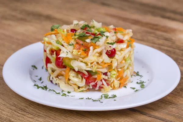 Ukrainian and Russian dishes - homemade marinated, sour cabbage with carrots and onions, close up — Stock Photo, Image