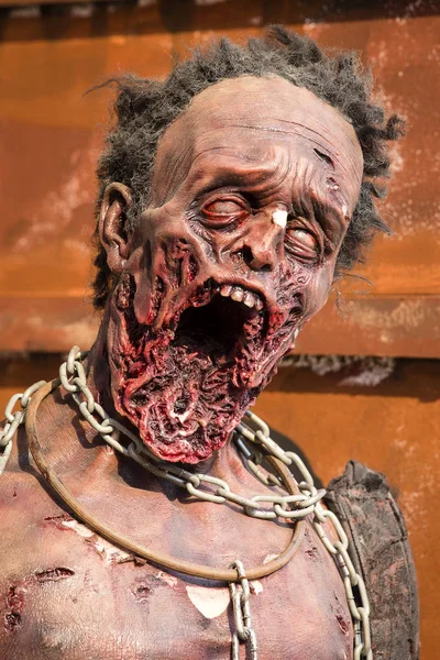 Verschrikkelijke cijfer van zombies op de straten van Bangkok, Thailand — Stockfoto