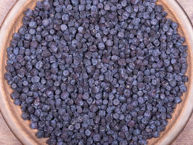 Kuru yaban mersini, yaban berry plaka