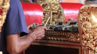 Geleneksel Bali gamelan müzik enstrümanı. Bali Adası, Endonezya