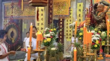 Phuket, Tayland için Çince tapınağında kutsal tören